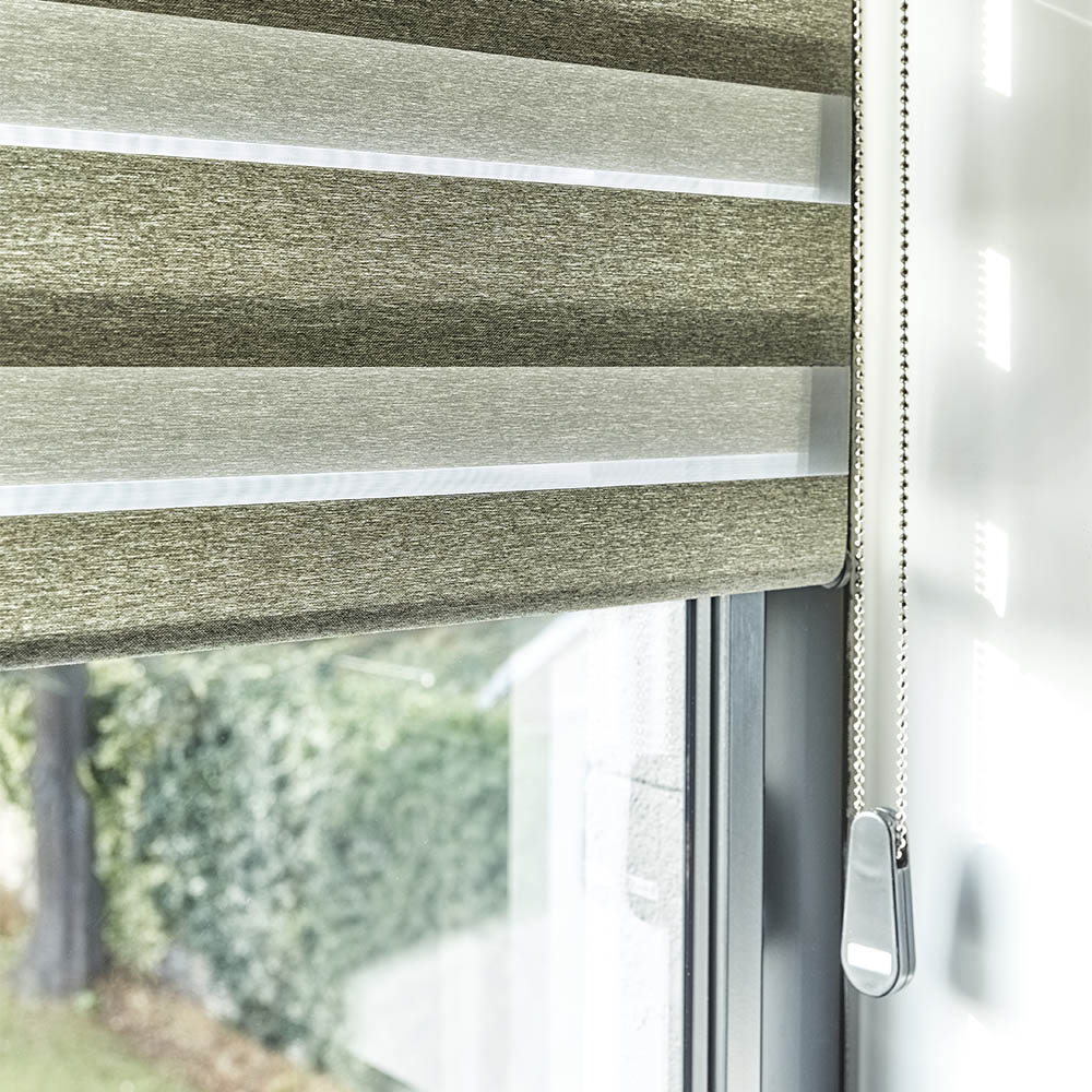 Le store enrouleur journuit, un jeu de lumière Heytens