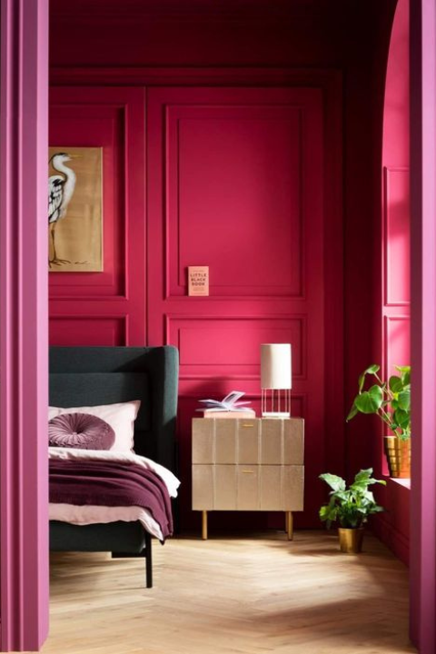 INTERIEUR VIVA MAGENTA PANTONE